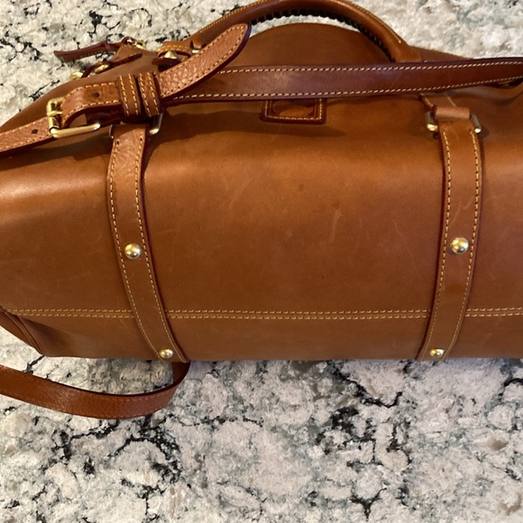 Dooney & Bourke brown leather satchel bag red lining, brass trim and zipper - Picture 7 of 16